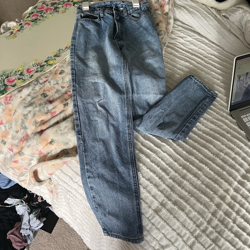 Brandy Melville high rise blue jeans size 0